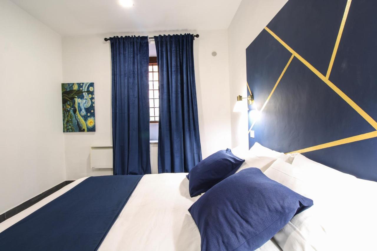Charming Large Apartment - 3 Bedroom In Trastevere Rome Bagian luar foto