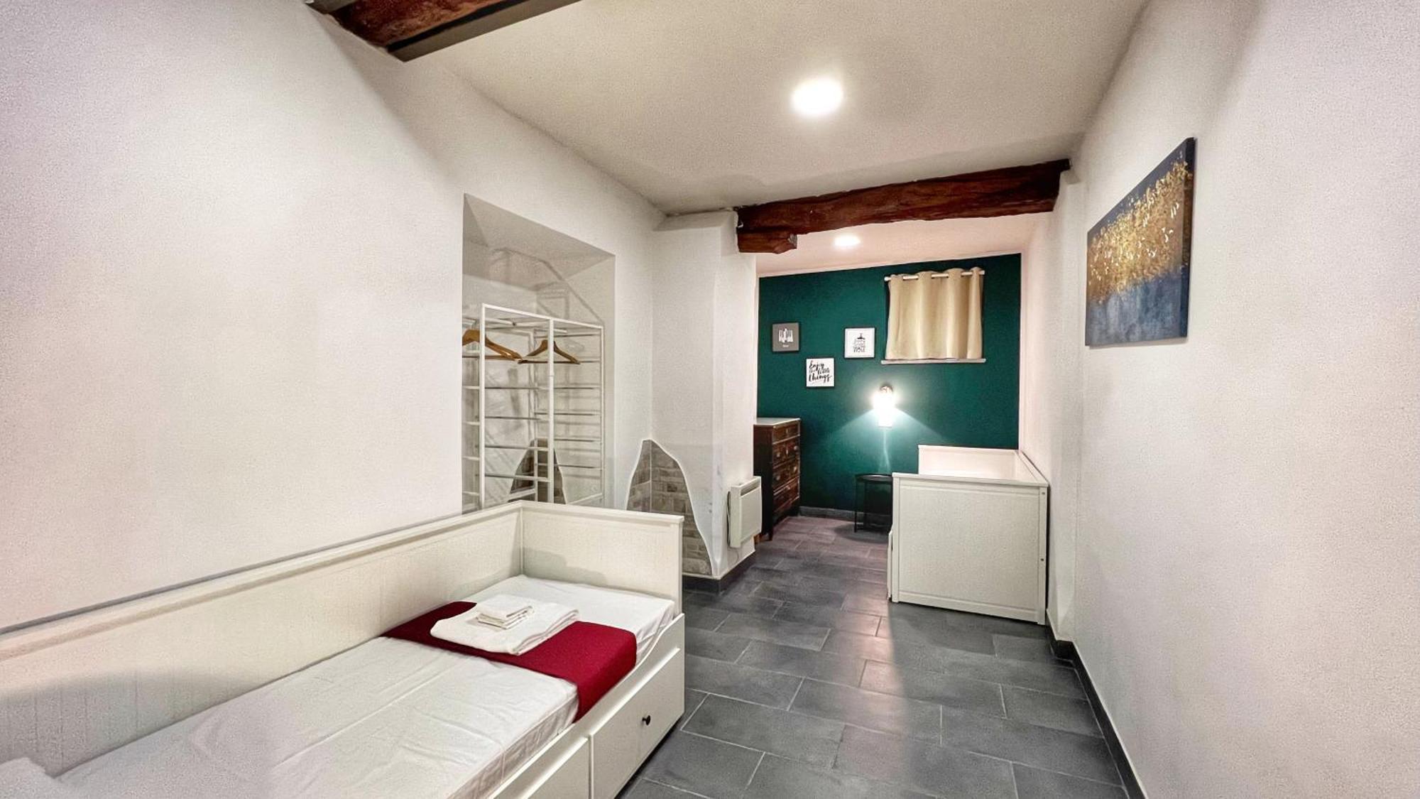 Charming Large Apartment - 3 Bedroom In Trastevere Rome Bagian luar foto